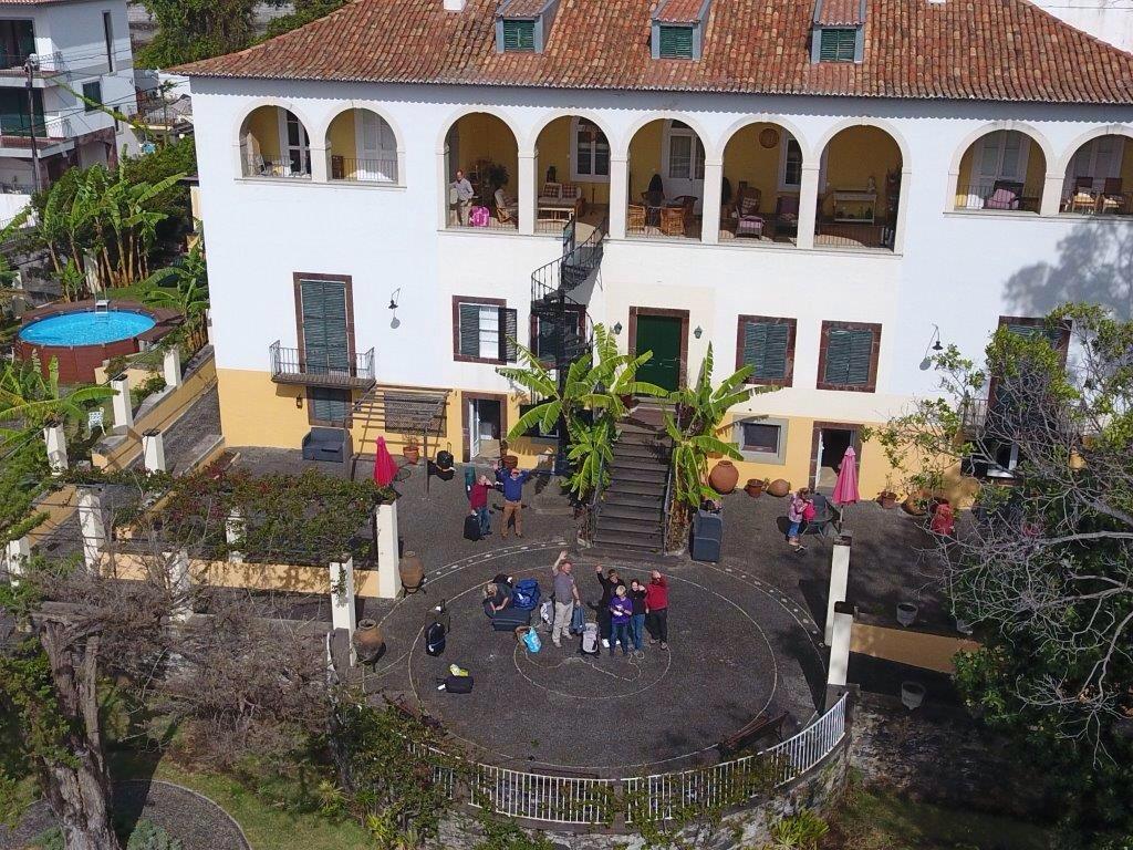 Purple Studio Funchal  Luaran gambar