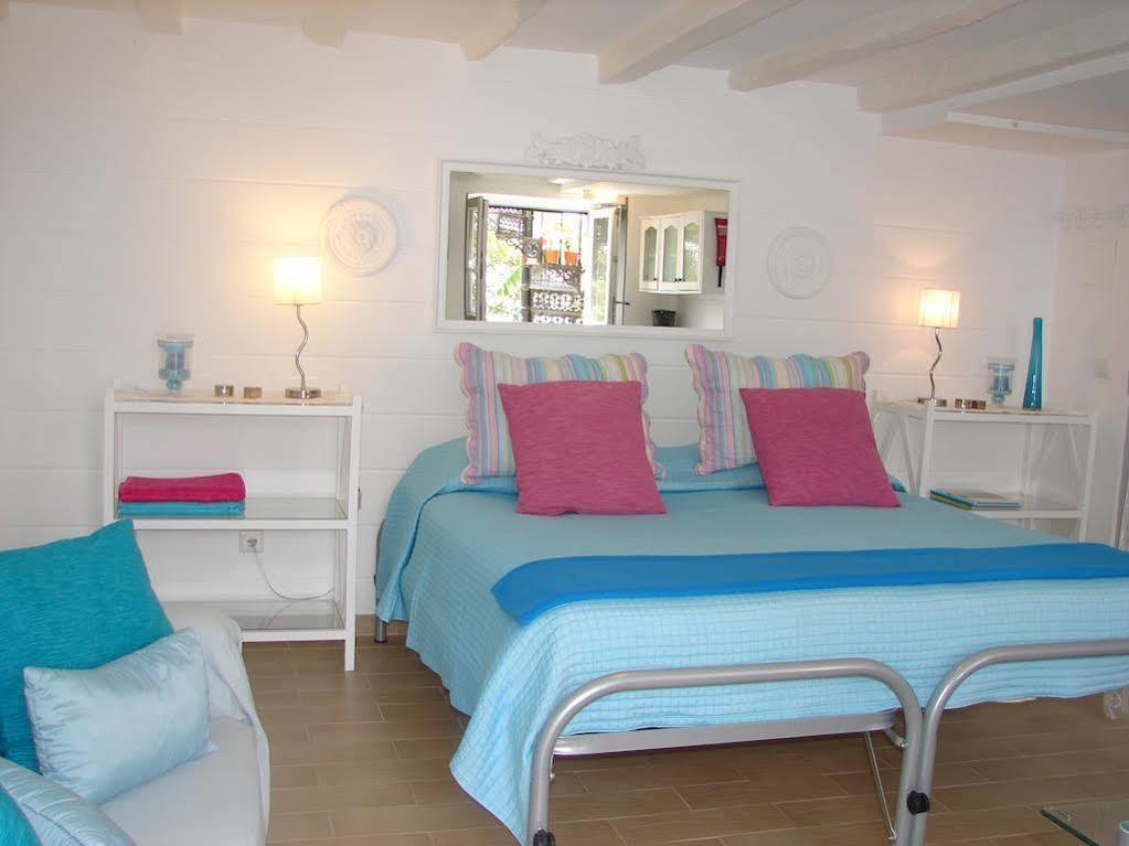 Purple Studio Funchal  Luaran gambar