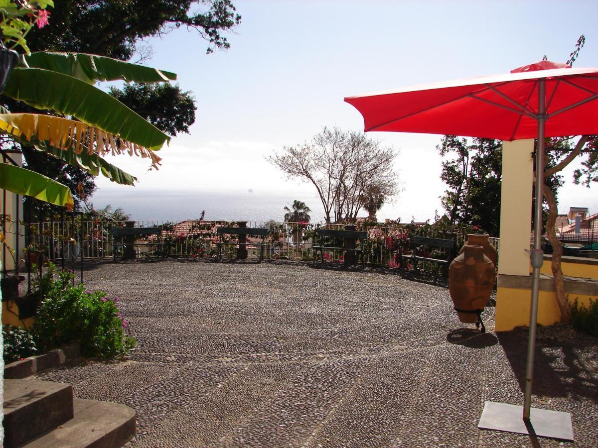 Purple Studio Funchal  Luaran gambar