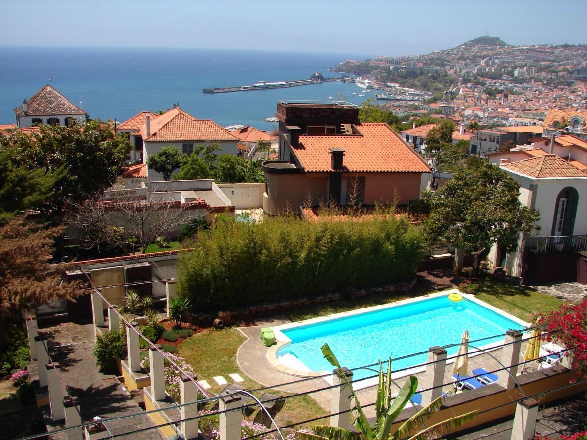 Purple Studio Funchal  Luaran gambar