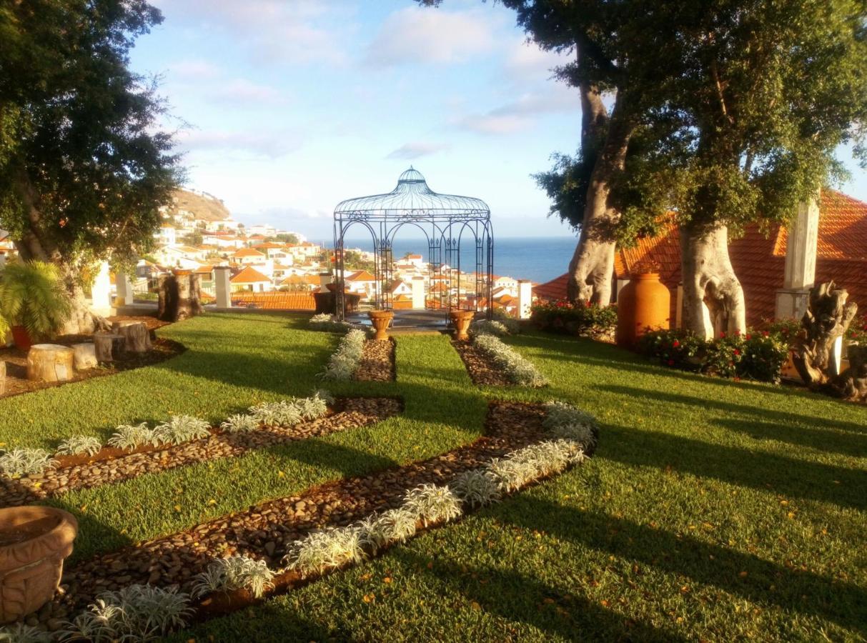 Purple Studio Funchal  Luaran gambar